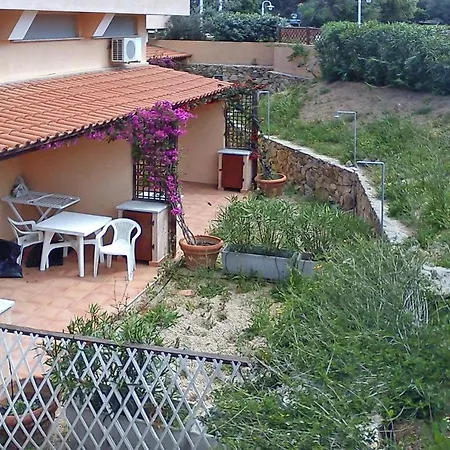 Terraced House In Sardinia Near Surf Paradise Nyaraló *